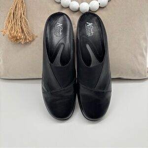 Clarks Artisan Collection Leather
Mules Clogs 74570 Black Chunky Heel Y2K